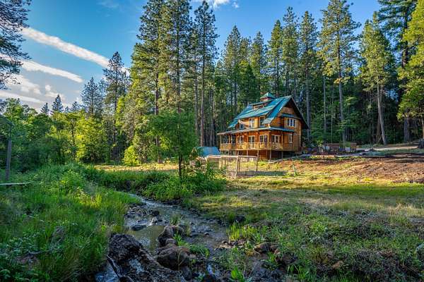 5 Acres of Residential Land with Home for Sale in Shingletown, California