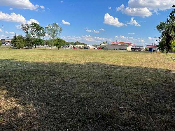 2 Acres of Land for Sale in Kaufman, Texas