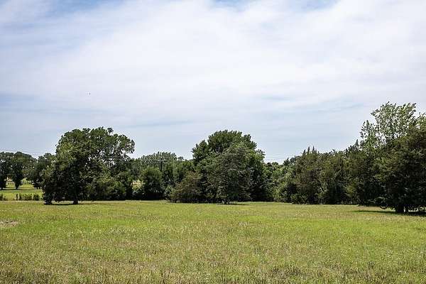 8.1 Acres of Agricultural Land for Sale in Brenham, Texas