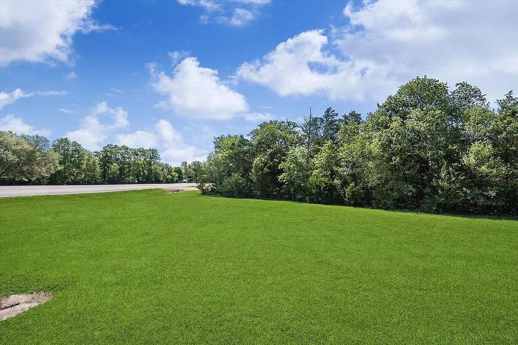 1.58 Acres of Residential Land for Sale in Fayetteville, Texas