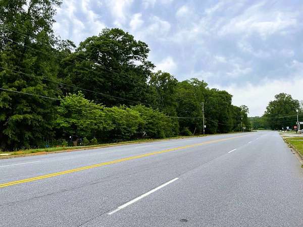 25 Acres of Mixed-Use Land for Sale in Belton, South Carolina