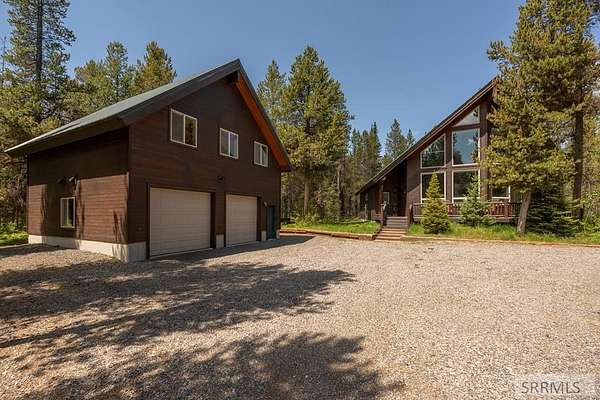 1.5 Acres of Residential Land with Home for Sale in Island Park, Idaho