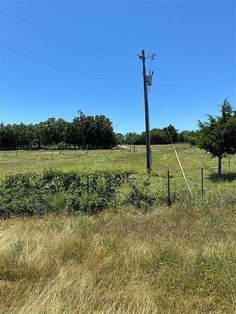 10 Acres of Recreational Land for Sale in Bowie, Texas