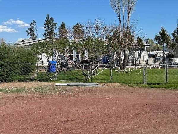 2.7 Acres of Residential Land with Home for Sale in Silver Lake, Oregon