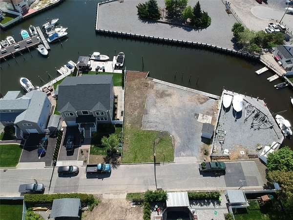 0.1 Acres of Residential Land for Sale in Seaford, New York