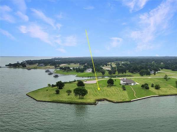 1 Acre of Residential Land for Sale in Streetman, Texas