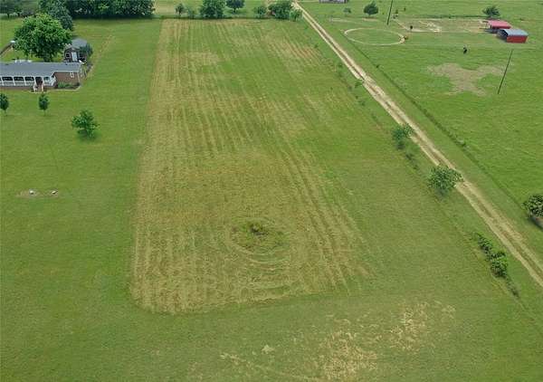 1.4 Acres of Residential Land for Sale in Scurry, Texas