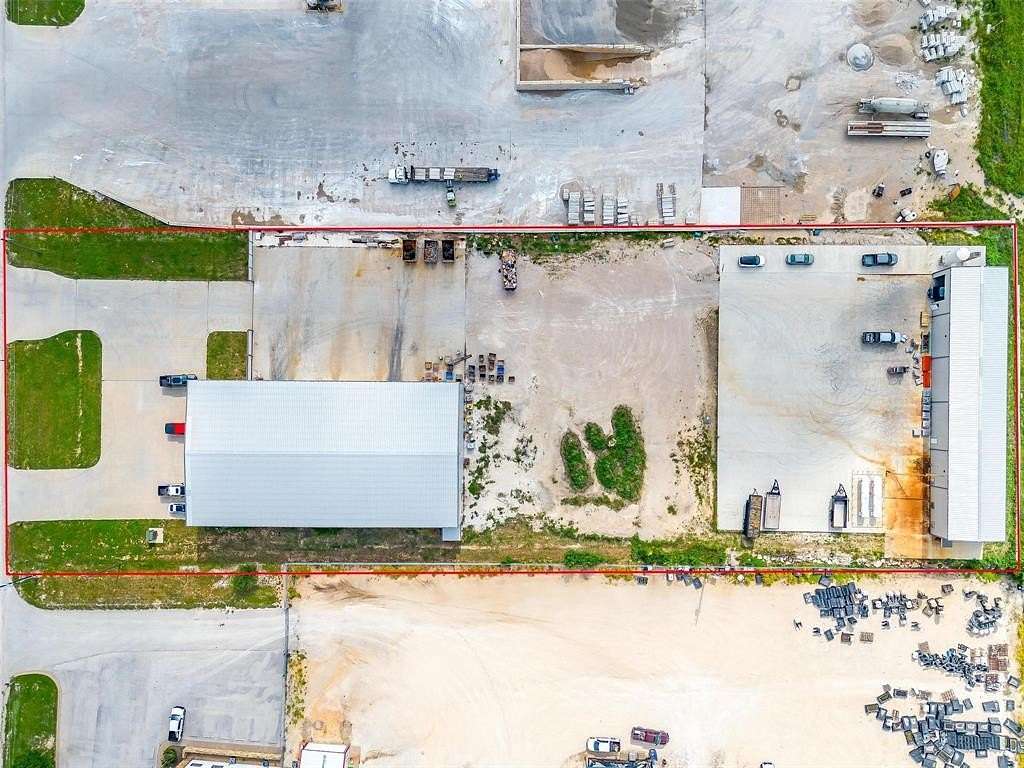 2.55 Acres of Commercial Land for Sale in Cresson, Texas