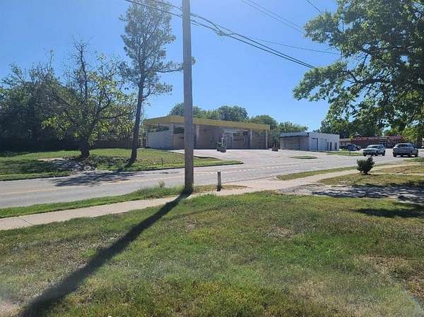 0.18 Acres of Mixed-Use Land for Sale in Greenville, Texas