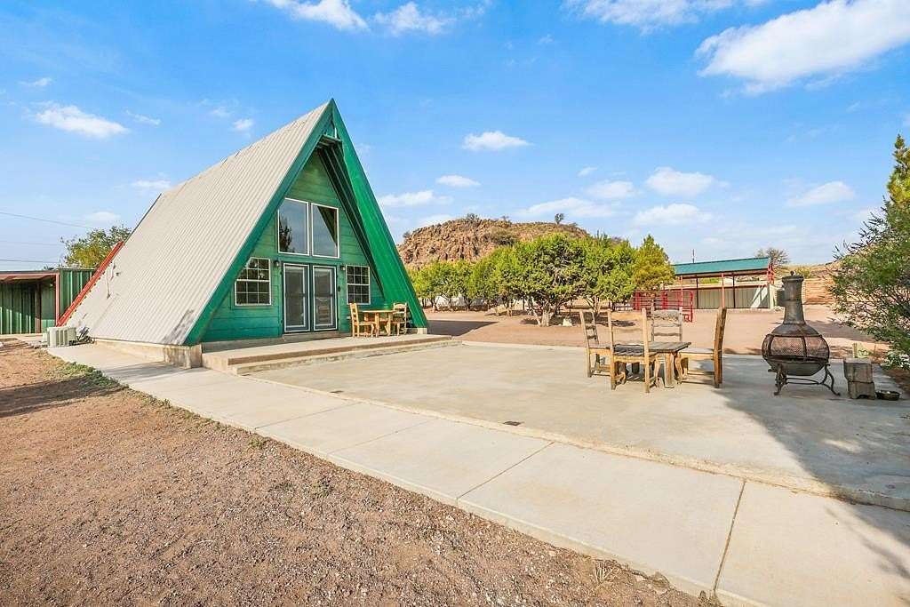 1.65 Acres of Residential Land with Home for Sale in Fort Davis, Texas