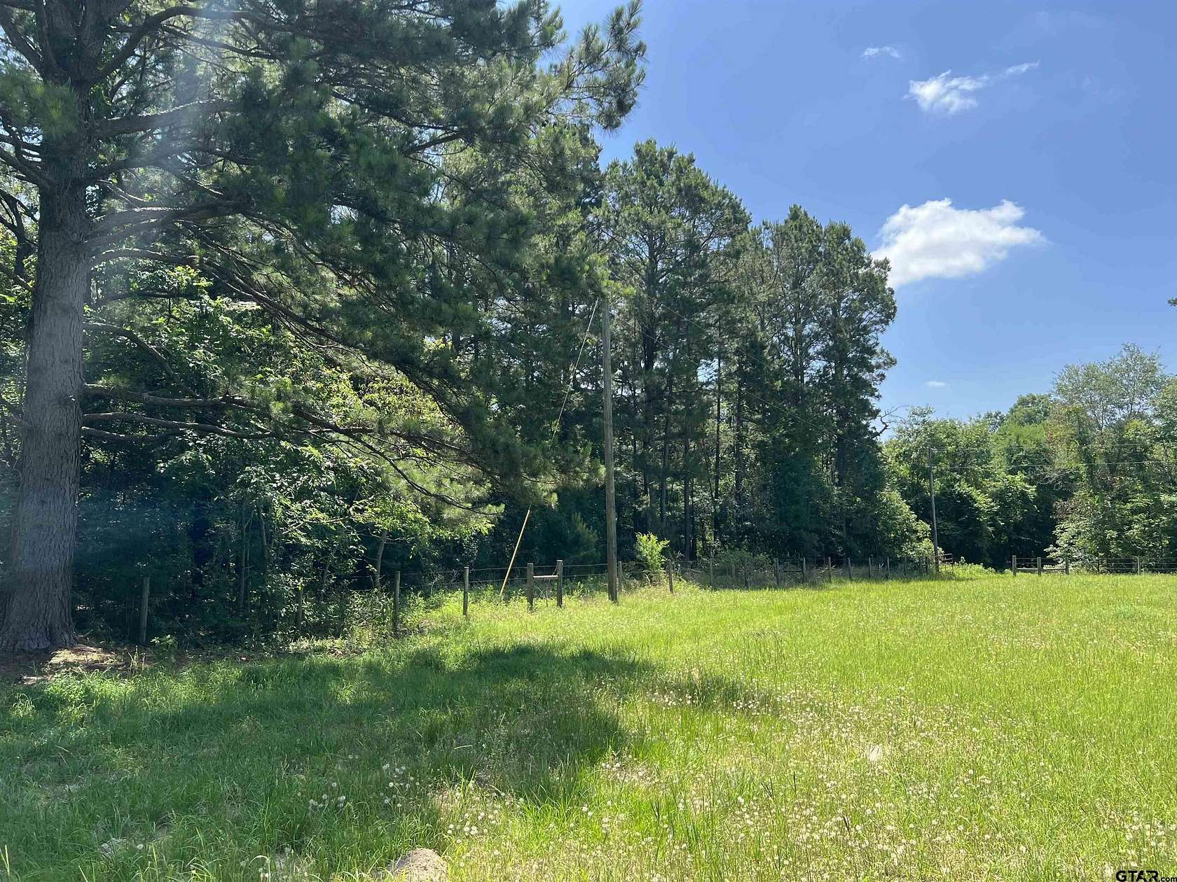 10.2 Acres of Land for Sale in Tyler, Texas