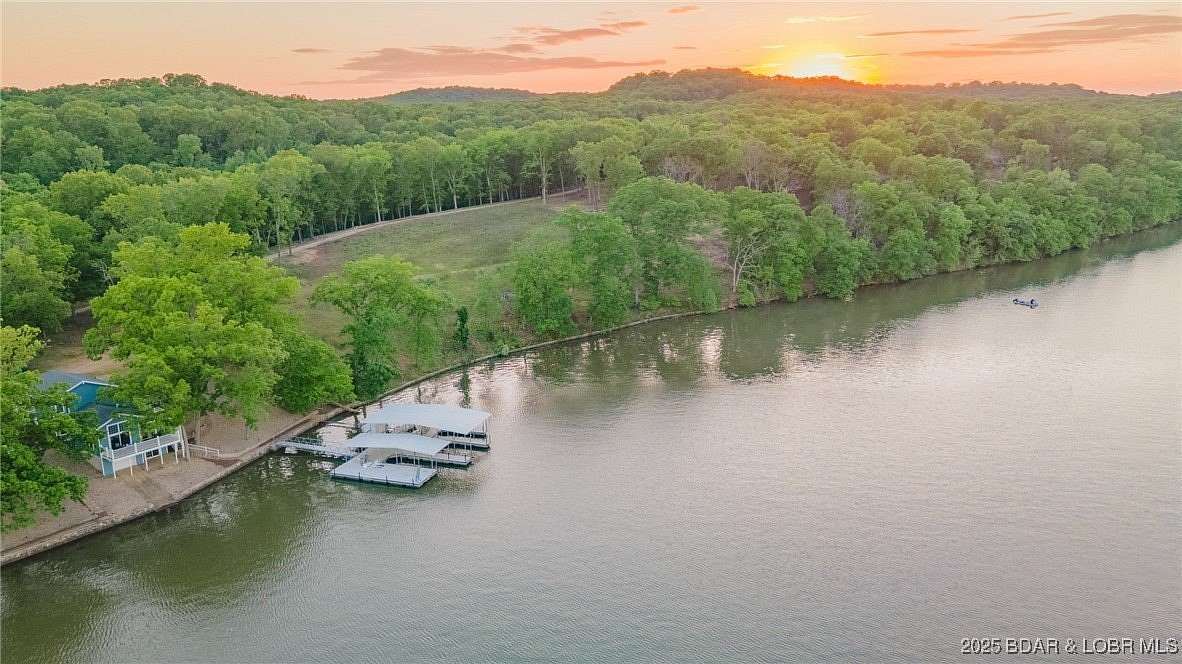 117 Acres of Land with Home for Sale in Sunrise Beach, Missouri