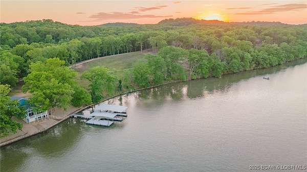 117 Acres of Land with Home for Sale in Sunrise Beach, Missouri