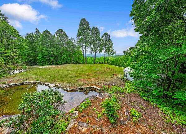 24 Acres of Recreational Land for Sale in Lake Toxaway, North Carolina