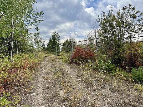 20 Acres of Recreational Land for Sale in Kettle Falls, Washington