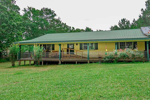 1.88 Acres of Residential Land with Home for Sale in Mena, Arkansas