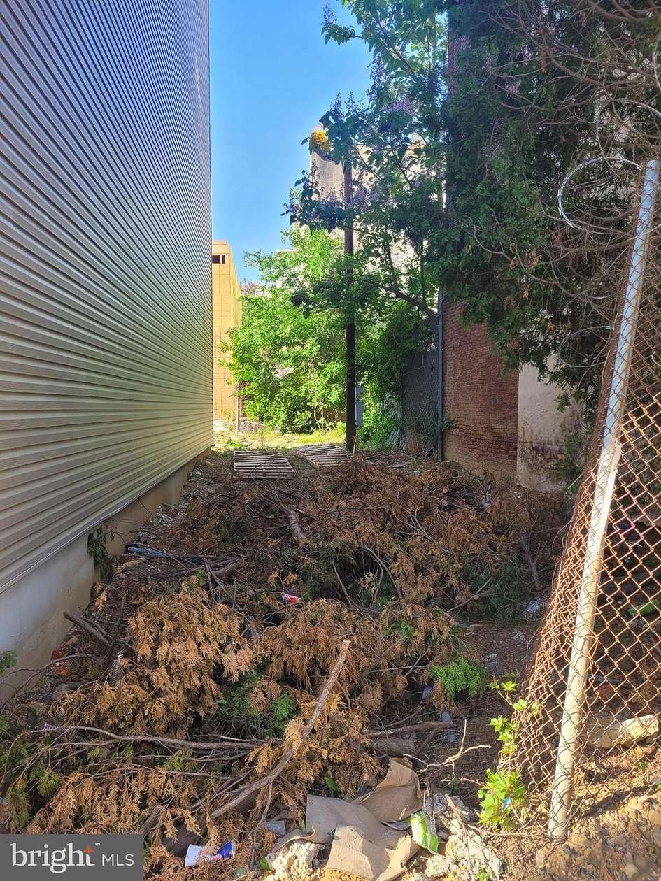 0.03 Acres of Land for Sale in Philadelphia, Pennsylvania