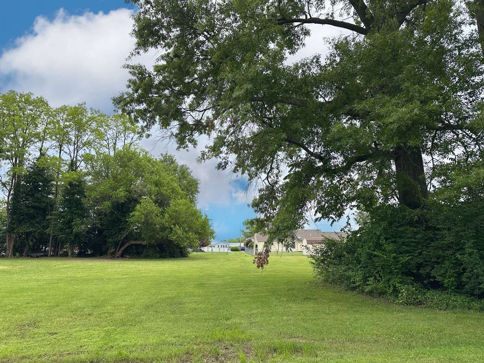 0.79 Acres of Residential Land for Sale in Flora, Illinois