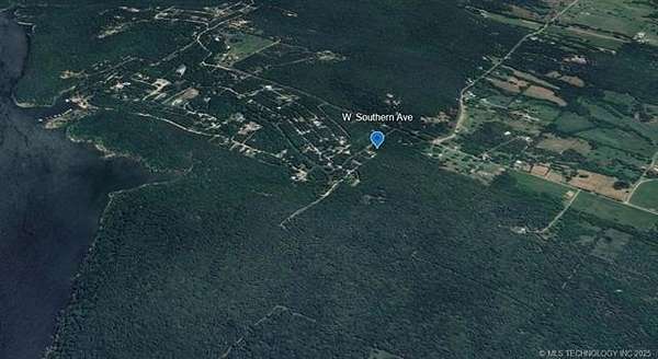 0.26 Acres of Residential Land for Sale in Hulbert, Oklahoma