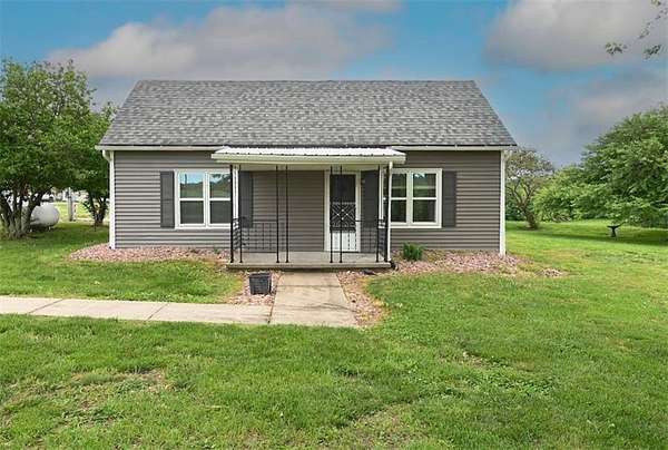 3.8 Acres of Residential Land with Home for Sale in Agency, Missouri