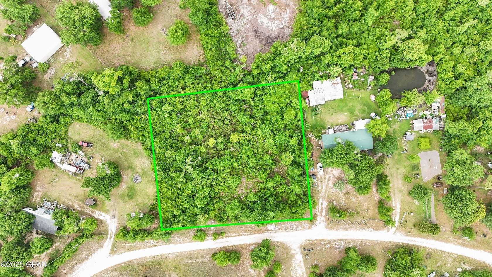 1 Acre of Residential Land for Sale in Youngstown, Florida