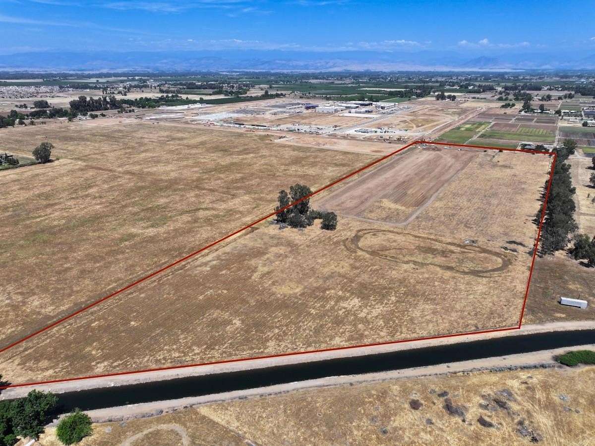 29.7 Acres of Land for Sale in Fresno, California