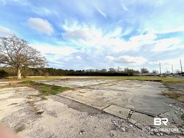 1 Acre of Land for Sale in Atmore, Alabama