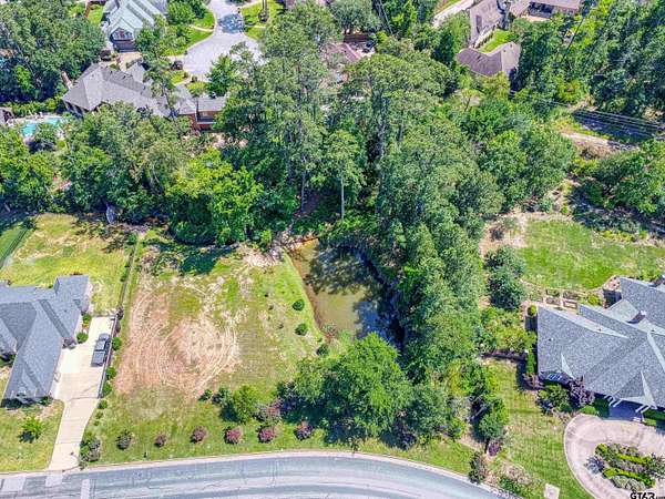 1 Acre of Residential Land for Sale in Tyler, Texas