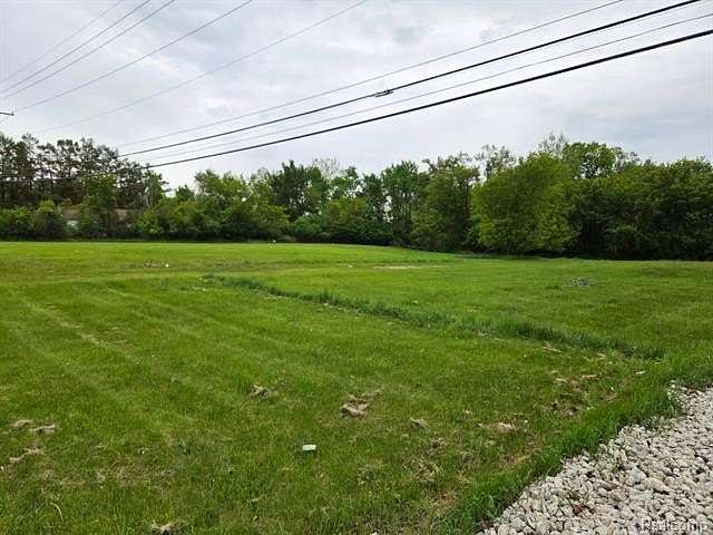 5.82 Acres of Residential Land for Sale in West Bloomfield, Michigan