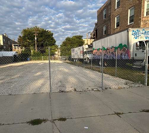 0.07 Acres of Land for Sale in Chicago, Illinois