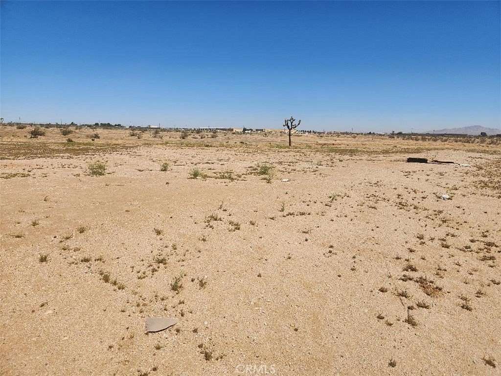 2.75 Acres of Commercial Land for Sale in Hesperia, California