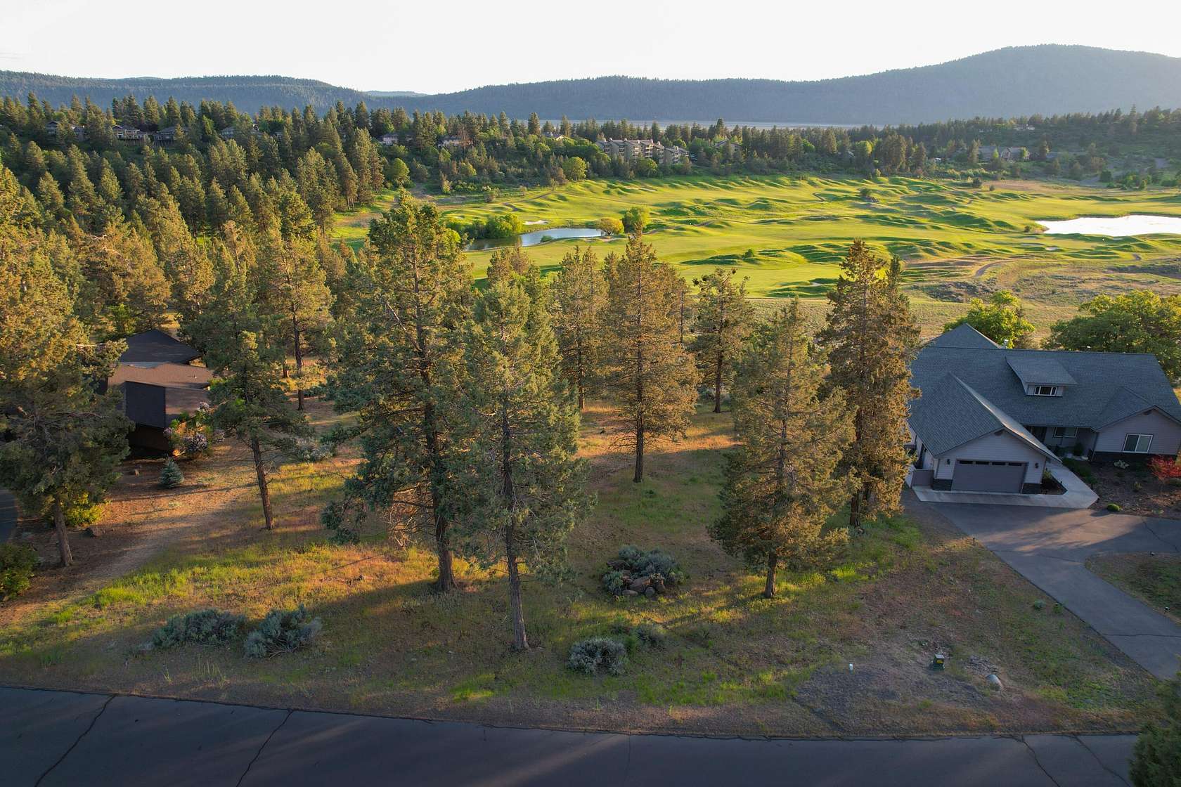1 Acre of Residential Land for Sale in Klamath Falls, Oregon