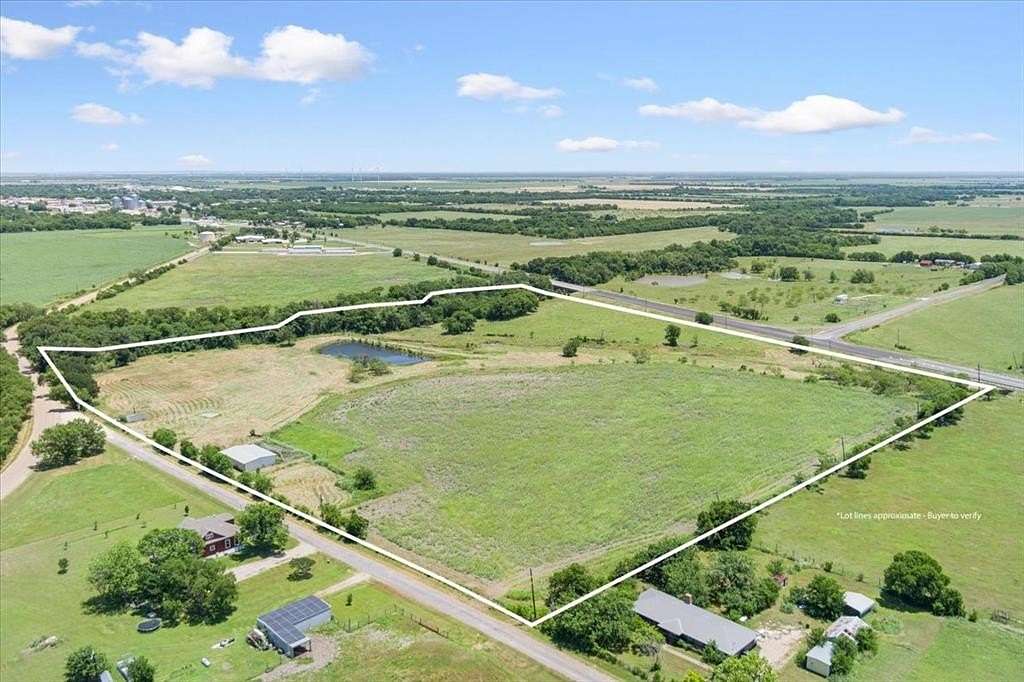 25.6 Acres of Agricultural Land for Sale in Mart, Texas