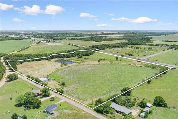 25.6 Acres of Agricultural Land for Sale in Mart, Texas