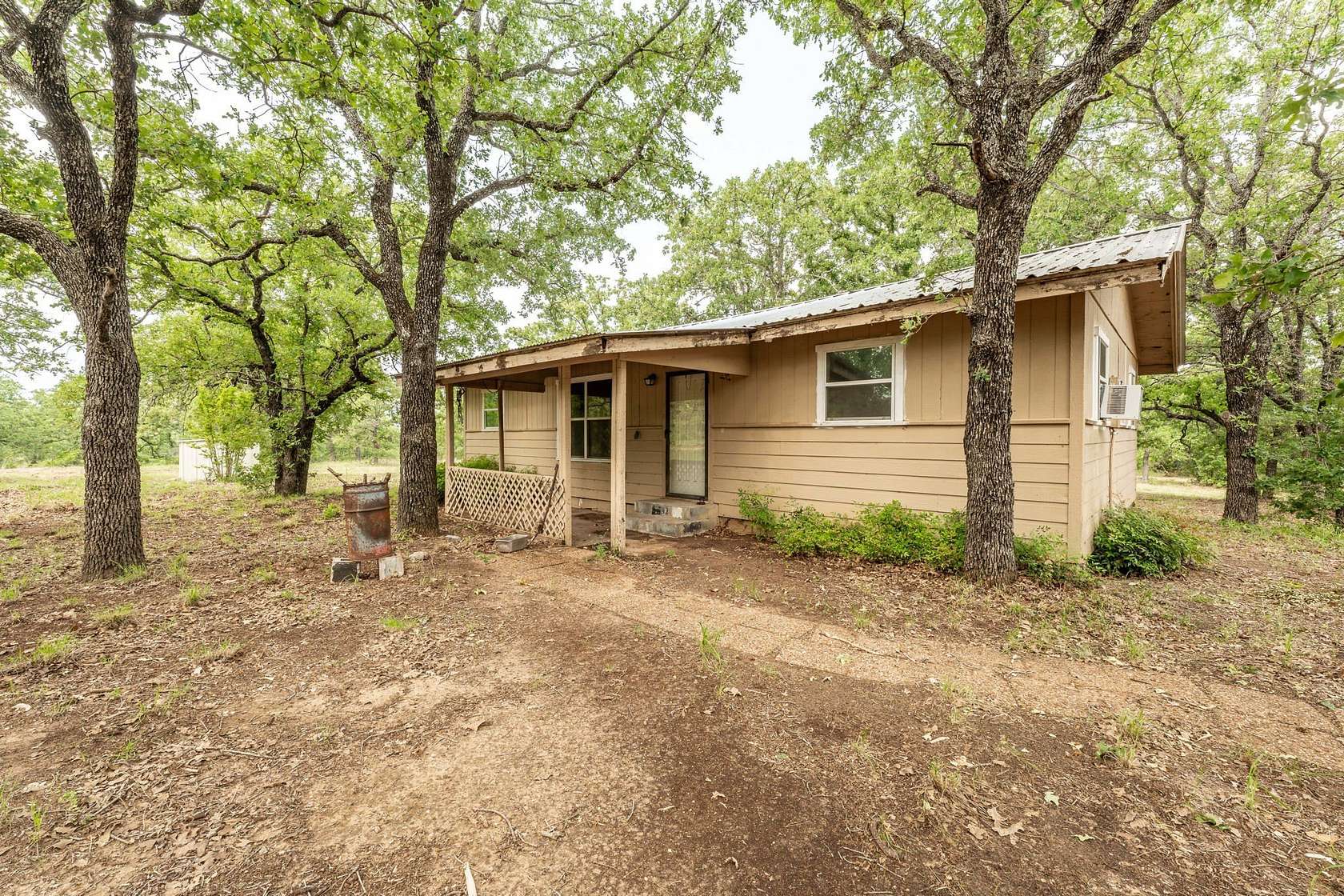28.9 Acres of Land with Home for Sale in Dublin, Texas