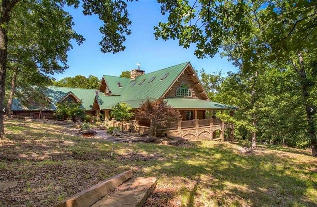 224 Acres of Land with Home for Sale in Elkins, Arkansas