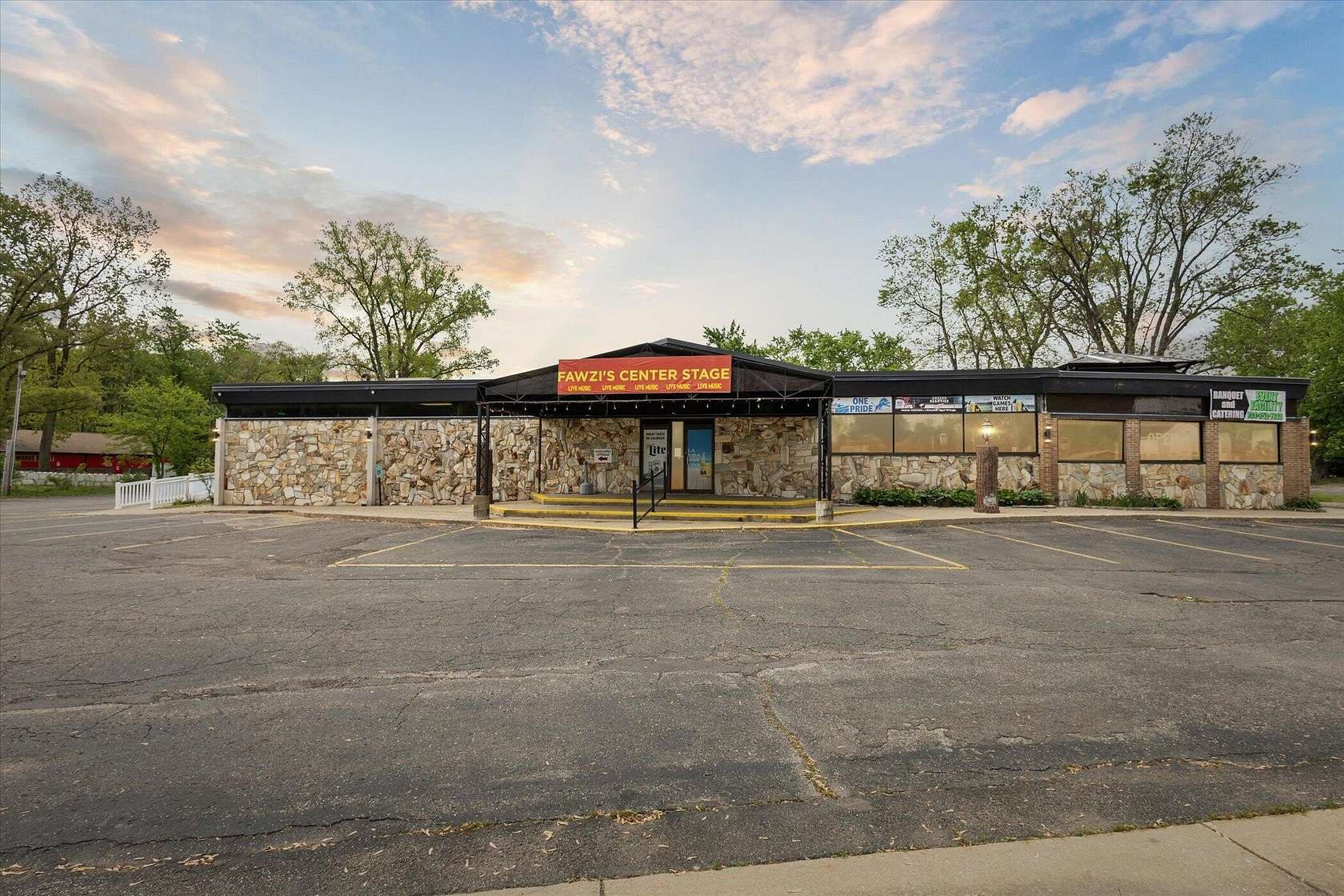 2 Acres of Improved Mixed-Use Land for Sale in Jackson, Michigan