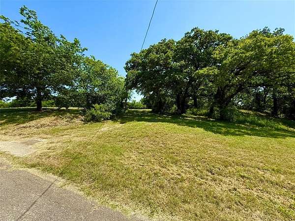 1 Acre of Residential Land for Sale in Kennedale, Texas