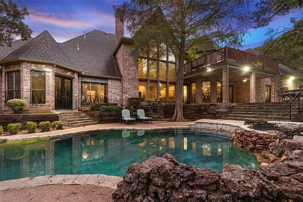 2.33 Acres of Land with Home for Sale in Grapevine, Texas