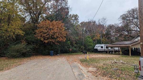 2 Acres of Residential Land for Sale in Tyler, Texas
