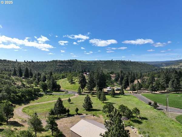 10 Acres of Residential Land for Sale in The Dalles, Oregon