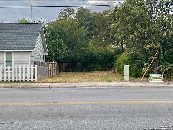 0.05 Acres of Land for Sale in San Antonio, Texas