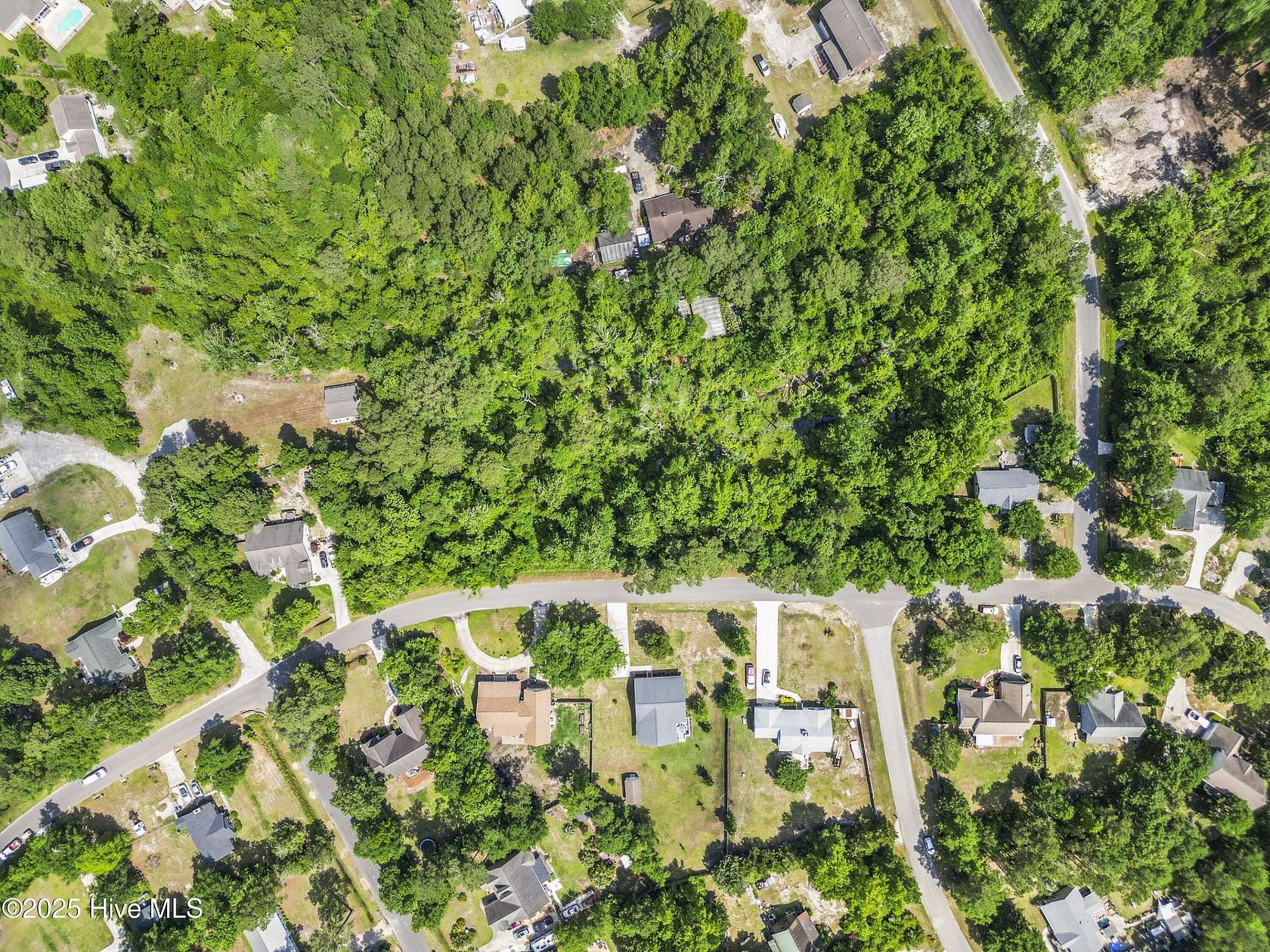 1.39 Acres of Residential Land for Sale in Hampstead, North Carolina