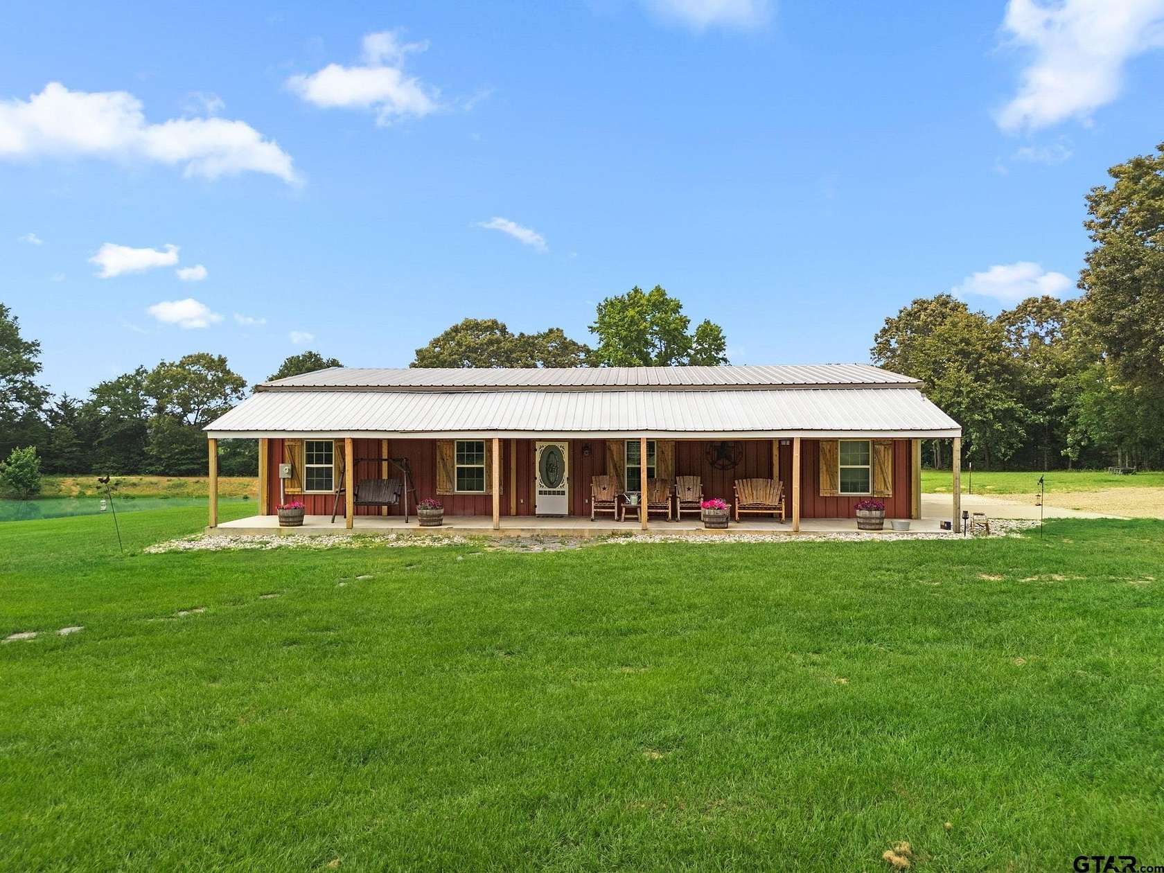 28 Acres of Land with Home for Sale in Athens, Texas