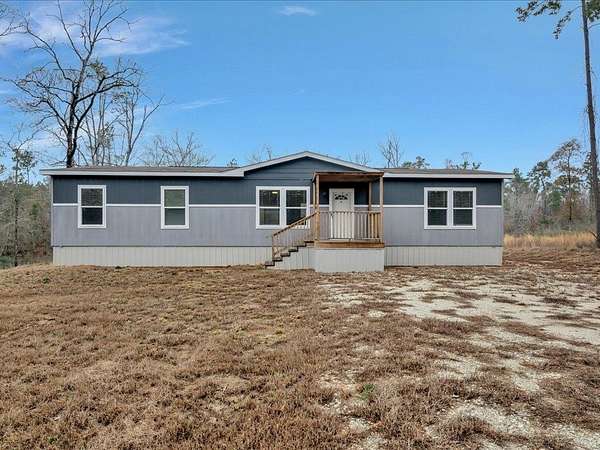 2.85 Acres of Residential Land with Home for Sale in Lufkin, Texas