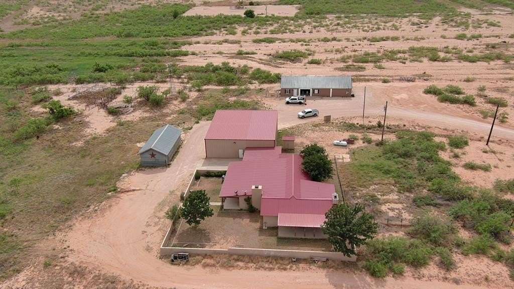 5.5 Acres of Improved Commercial Land for Sale in Midland, Texas