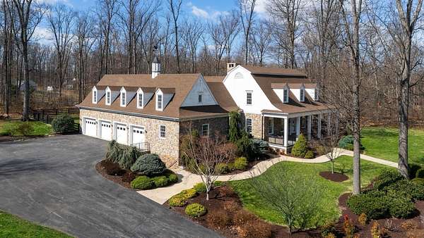 3 Acres of Residential Land with Home for Sale in Waynesboro, Virginia