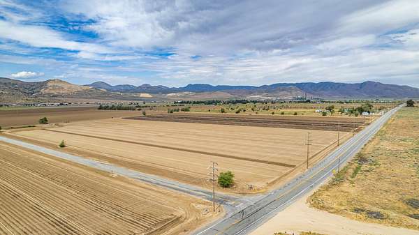 Land for Sale in Tehachapi, California