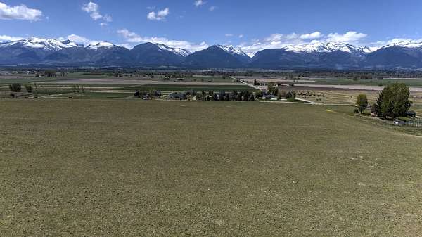 16.4 Acres of Land for Sale in Corvallis, Montana