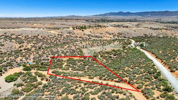 1.6 Acres of Residential Land for Sale in Dewey-Humboldt, Arizona